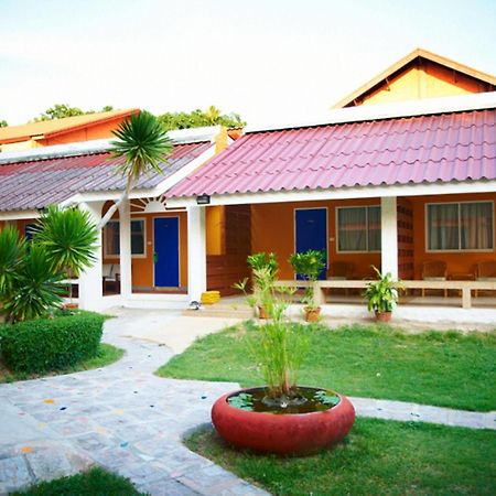 Peace Resort Hotel Pattaya ภายนอก รูปภาพ