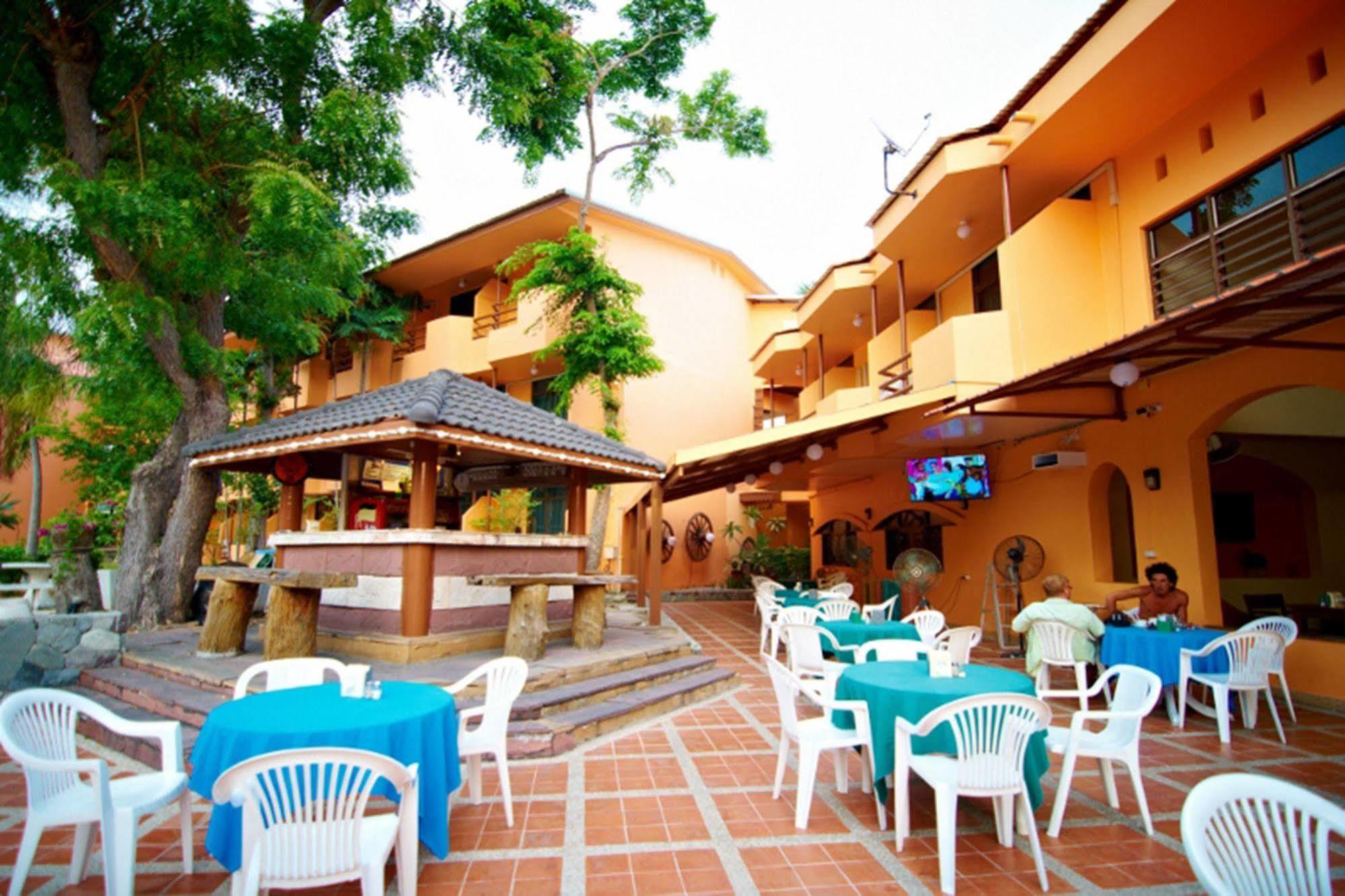 Peace Resort Hotel Pattaya ภายนอก รูปภาพ