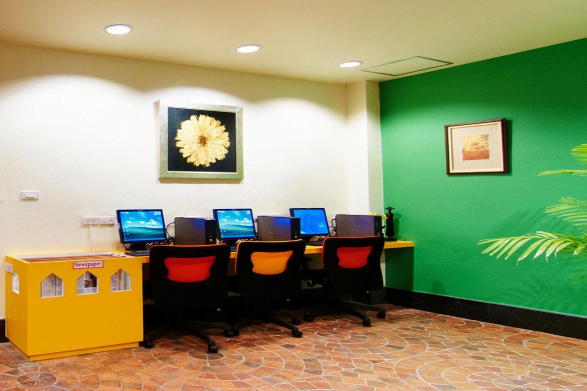 Peace Resort Hotel Pattaya ภายนอก รูปภาพ